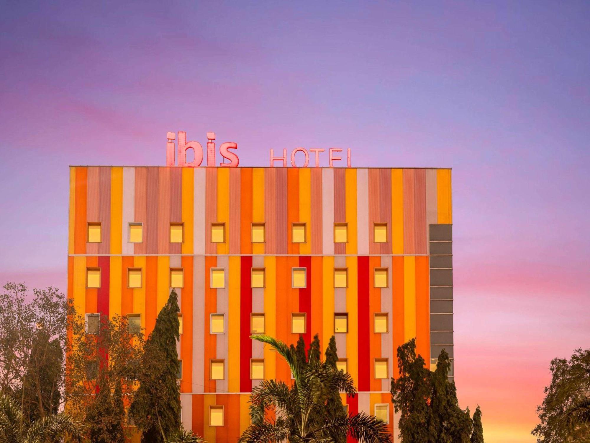 Ibis Navi Mumbai - An Accor Brand Hotell Exteriör bild