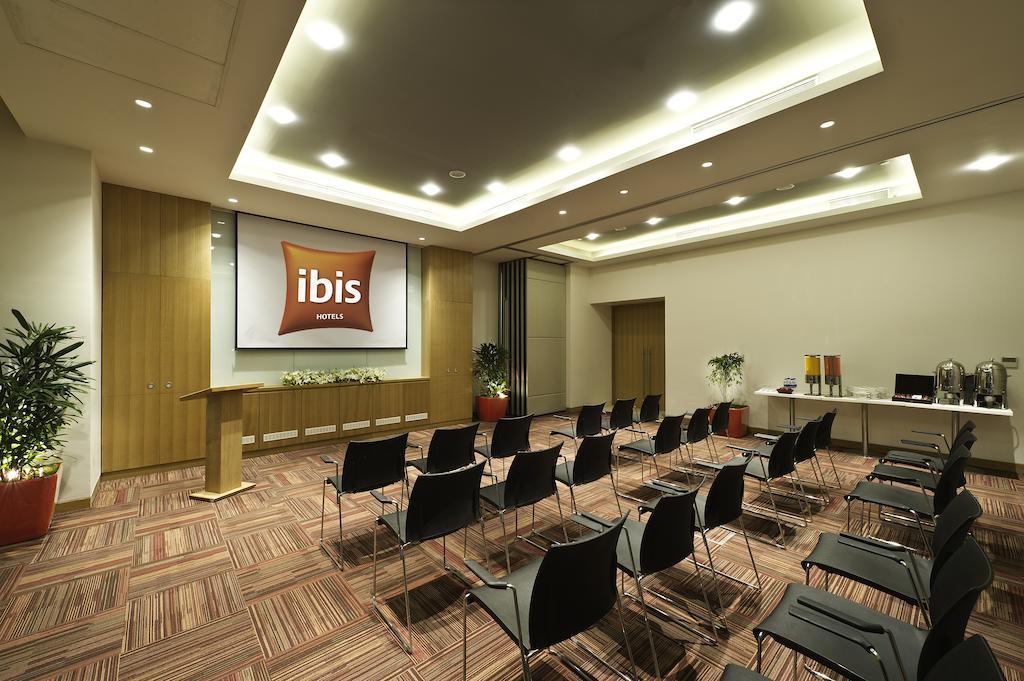 Ibis Navi Mumbai - An Accor Brand Hotell Exteriör bild