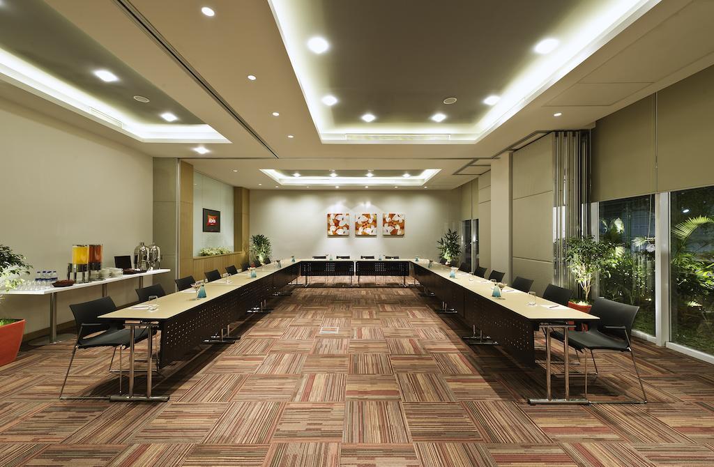 Ibis Navi Mumbai - An Accor Brand Hotell Exteriör bild