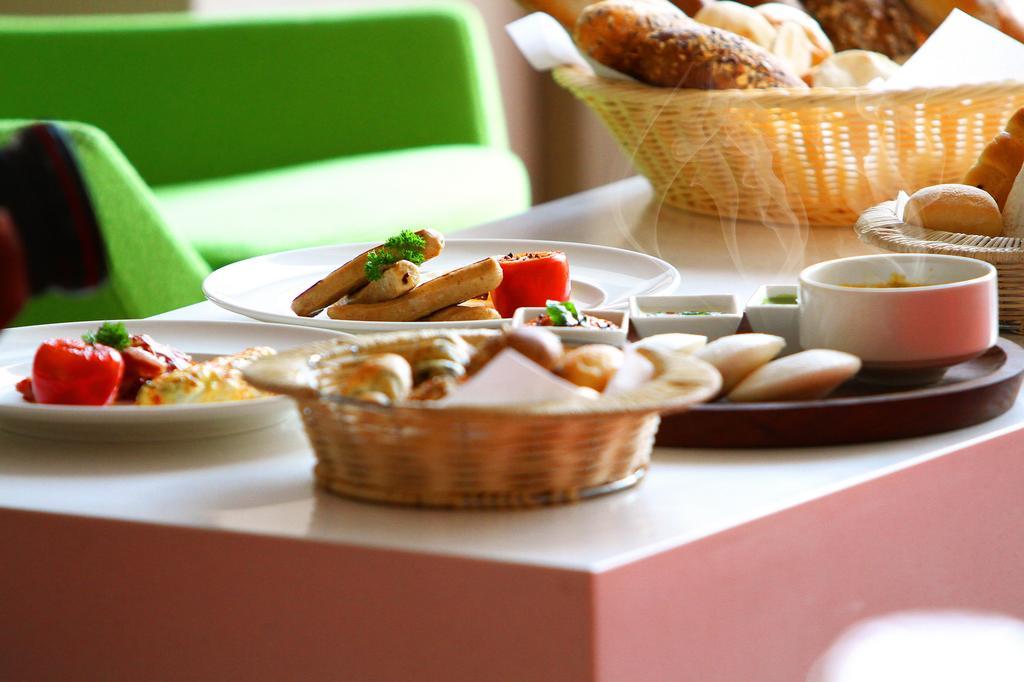Ibis Navi Mumbai - An Accor Brand Hotell Exteriör bild